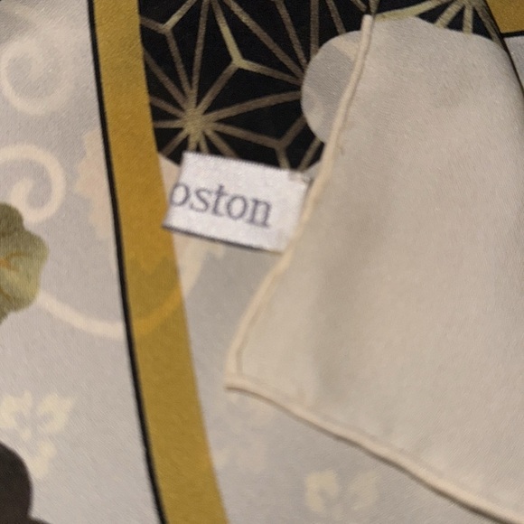 MFA Boston 100% Silk Scarf - Picture 3 of 5